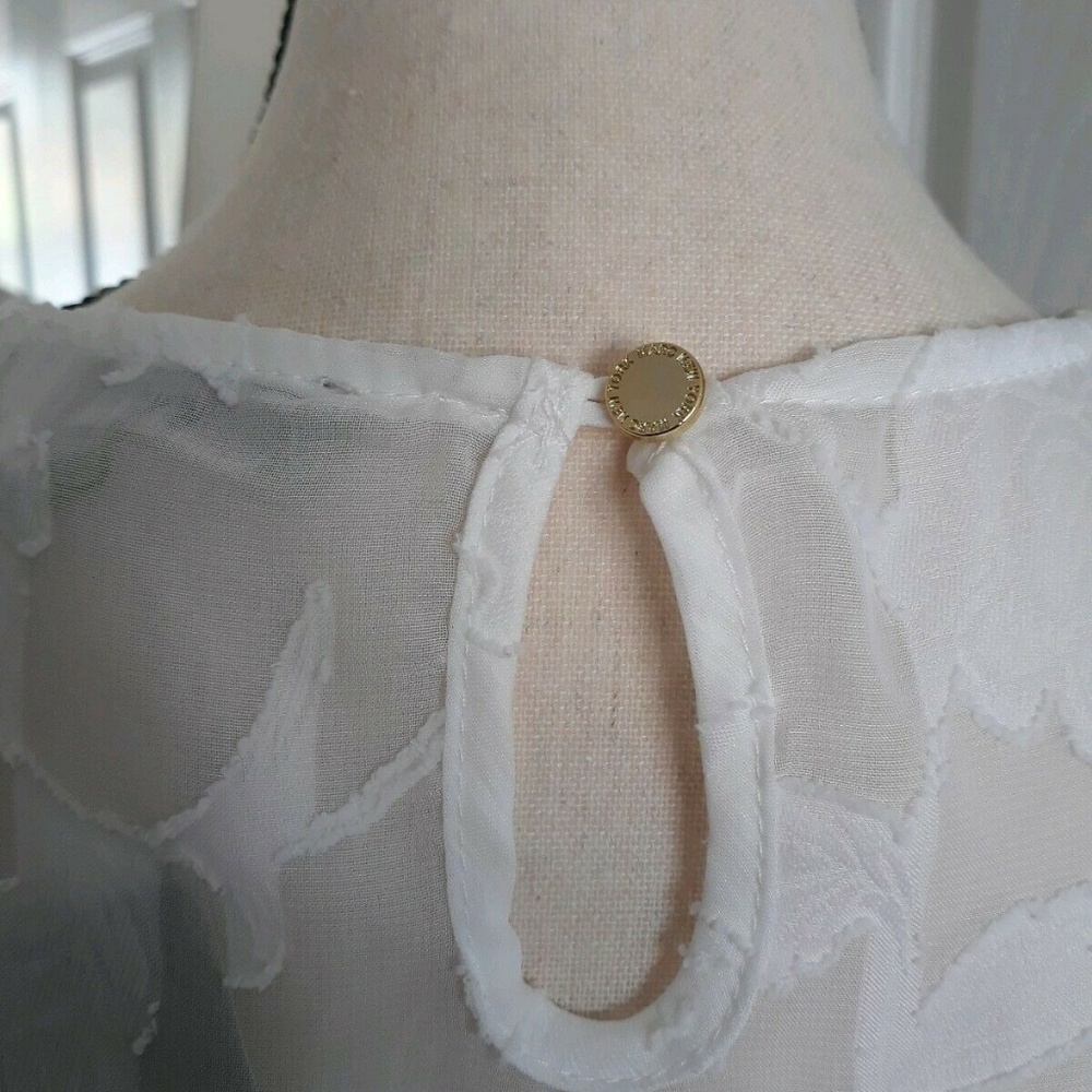 Marc New York White Sheer Floral Blouse Women's Size M Tie Waist V Neck Top - Picture 6 of 7